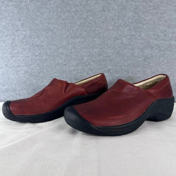 Keen Woman’s sz 9.5 Concord Red/Brown Leather Clogs Slip On Comfort - Picture 4 of 11